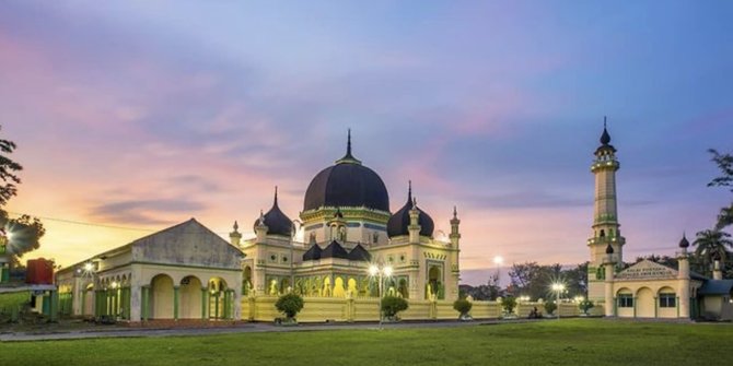 Berkunjung ke Masjid Azizi di Tanjung Pura, Warisan Sejarah Kesultanan Langkat