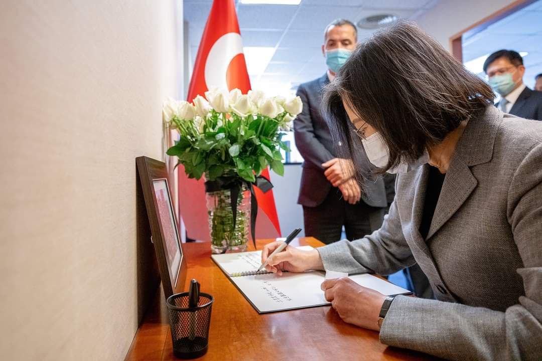 Presiden Taiwan akan Menyumbangkan Satu Bulan Gajinya untuk Bantuan Turki