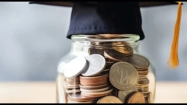 Di Luar Nalar, KPPU Sebut Skema Pinjaman Online bagi Mahasiswa Inovasi Pendidikan