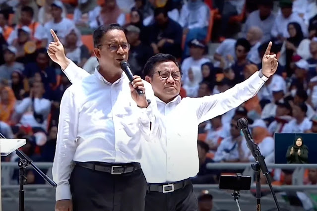 Momen Anies-Cak Imin Nyanyi Lagu Buruh Tani: Lawan Tirani Jokowi