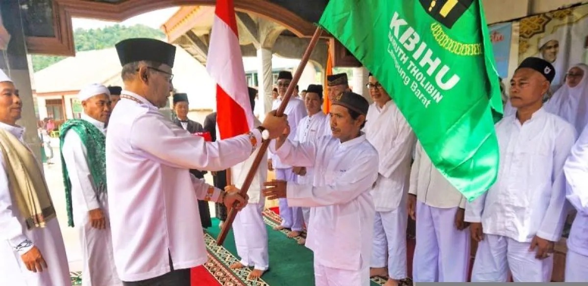 Pemkab Lampung Barat Lepas 82 Calon Jamaah Haji