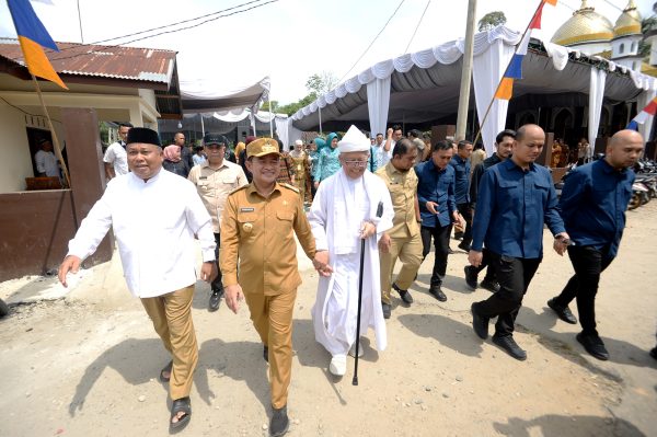 Pj Gubernur Sumut Resmikan Masjid Basyariah Langkat