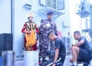 Tradisi Mandi Khatulistiwa Warnai Pelayaran Satgas Kartika Jala Krida 2025