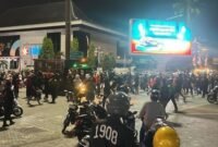 Dua Paramedis Dianiaya Saat Demo Ricuh Solo, Puluhan Ambulans Geruduk Mapolresta