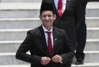 “Saya Tidak Bersalah!” – Nadiem Makarim Menangis Saat Ditahan Kejagung