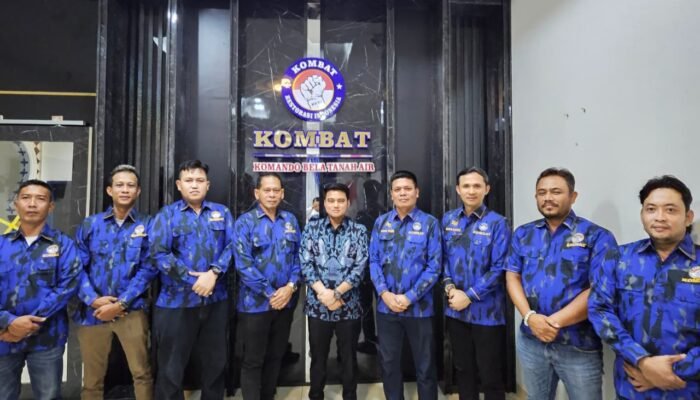Bung RA Kukuhkan DPD KOMBAT Binjai, Bang Iam Resmi Jadi Komandan