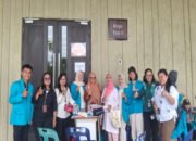 Dosen IKH Medan Edukasi Tenaga Medis GBI Rumah Persembahan Soal Penggunaan APD yang Tepat