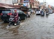 Pemprov Riau Tetapkan Status Siaga Darurat Hidrometeorologi Hingga Januari 2026