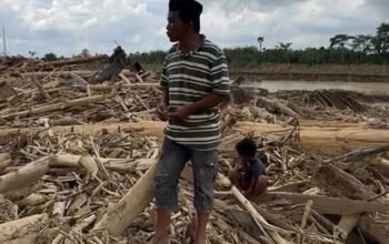 Warga Aceh Tamiang Protes Pemerintah, Keluhkan Penanganan Pasca Banjir Bandang