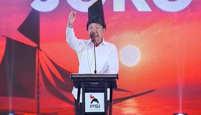 Jokowi di Rakernas PSI Makassar: “Kader Kerja Habis-habisan, Saya pun Kerja Mati-matian untuk PSI!”