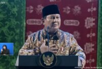 Prabowo Sentil Pejabat soal Gaji: Jangan Sibuk Lihat Orang Kaya, Coba Tengok Rakyat Miskin