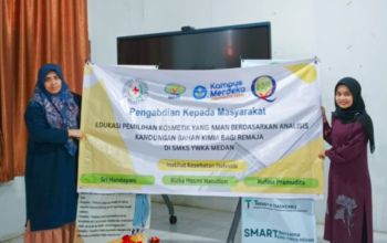 Waspada Merkuri! Dosen Farmasi IKH Medan Edukasi Siswi SMKS YWKA Cara Pilih Kosmetik Aman Melalui ‘Cek KLIK’