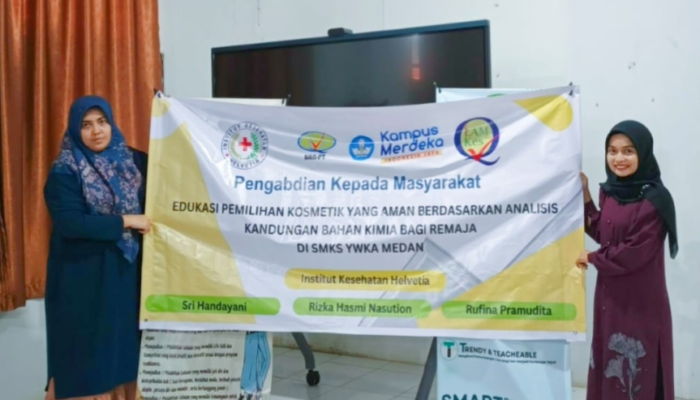 Waspada Merkuri! Dosen Farmasi IKH Medan Edukasi Siswi SMKS YWKA Cara Pilih Kosmetik Aman Melalui ‘Cek KLIK’