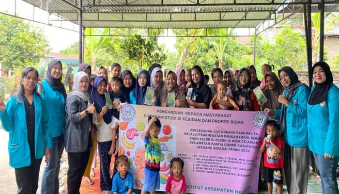 Dosen IKH Medan Edukasi Warga Desa Celawan Cegah Gizi Kurang Balita Lewat Daun Kelor
