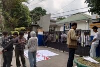 Geruduk Dinas PUTR, Massa KAMAK Desak Skandal Korupsi di Sekwan DPRD Sumut Dibongkar Hingga ke Akar!