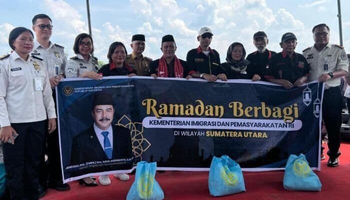 Bernostalgia di Sumut, Menimipas Agus Andrianto Salurkan 2.000 Paket Bansos di Medan Tuntungan
