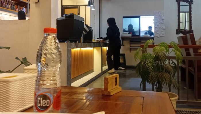 Lebih dari Satu Jam Menunggu, Pelayanan Kafe Gemerciq Stabat Tuai Sorotan