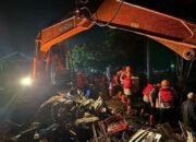 Banjir dan Longsor di Sembahe, Brimob Gercep Turunkan Tim Cari Korban