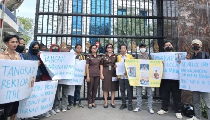 Dana KIP Dipotong? Mahasiswa Sumut Turun ke Jalan, Bongkar Dugaan Permainan di Kampus!