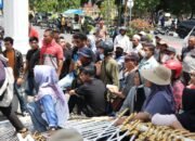 Pedagang Kaki Lima Tolak Direlokasi, Massa Demo Kantor Wali Kota Binjai