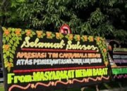 Papan Bunga di Kantor Dishub Medan: Apresiasi atau Sindiran? Realita Parkir Semrawut Jadi Sorotan