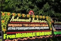 Papan Bunga di Kantor Dishub Medan: Apresiasi atau Sindiran? Realita Parkir Semrawut Jadi Sorotan