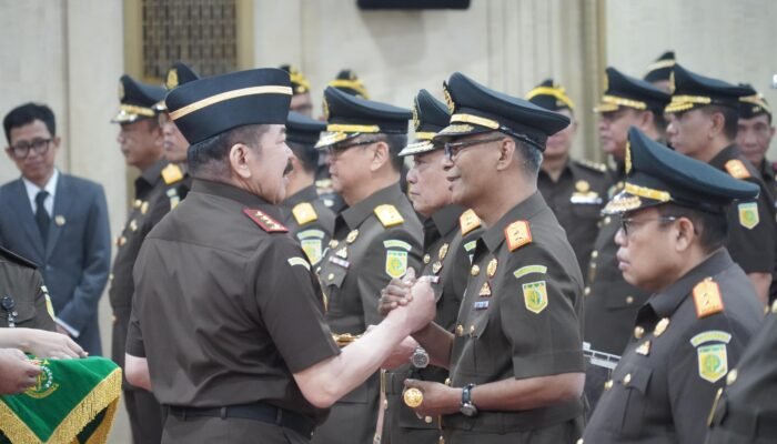 Muhibuddin Resmi Jabat Kajati Sumut, Wakajati Ikut Diganti