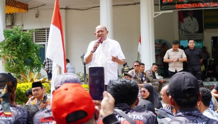Bupati Langkat Temui Massa May Day, Tegaskan Komitmen Perbaikan Kesejahteraan Buruh