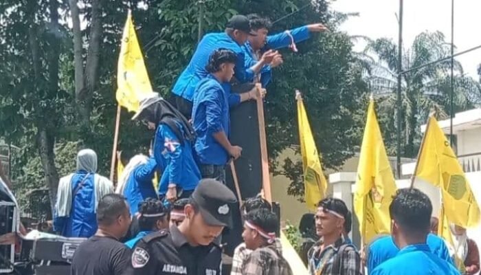 Mahasiswa Demo Kantor PN Sibuhuan, Soroti Vonis Kasus Narkotika