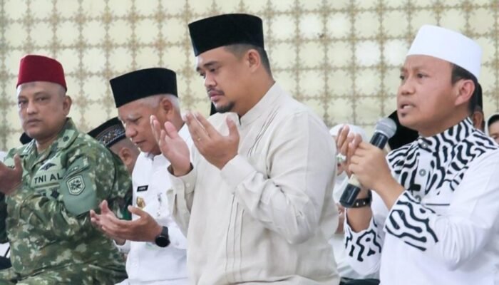 Iduladha 1447 H: Bobby Nasution Salat di Binjai, Siapkan Distribusi Kurban ke Seluruh Sumut