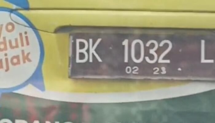 HEBOH! Mobil Dinas Bapenda Medan ‘Taat Pajak’ Justru Pakai Plat Hitam & BK Mati, Diduga Disulap Diam-Diam