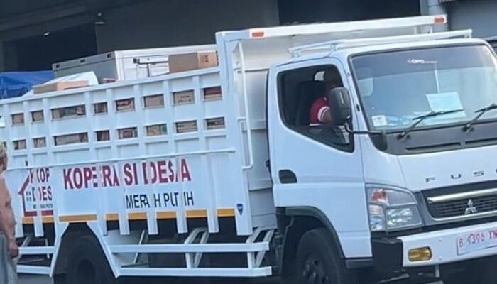 Video Truk KDMP Ambil Stok dari Gudang Indomaret Viral, Warganet: Bedanya di Mana?