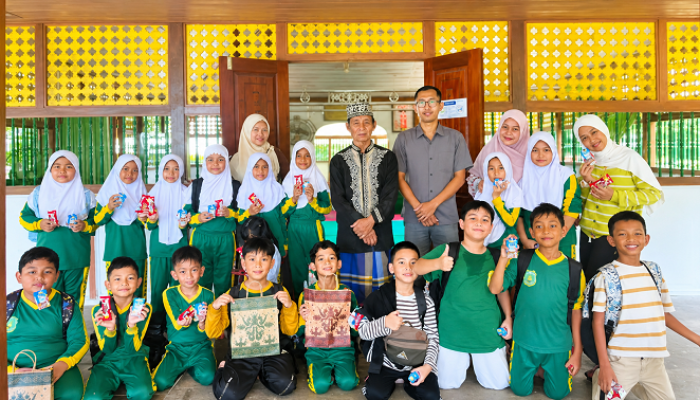 Sambut 1 Muharam, Siswa SD 2 Muhammadiyah Langsa Jelajahi Jejak Sejarah Islam di Masjid Jaya Ar-Rahman Langkat
