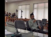 UAS Hadir di Persidangan, Beberkan Rekam Jejak Politik Gubernur Riau Nonaktif Abdul Wahid