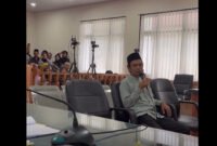 UAS Hadir di Persidangan, Beberkan Rekam Jejak Politik Gubernur Riau Nonaktif Abdul Wahid