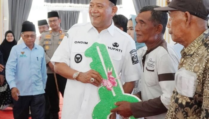 Langkat Peduli! BAZNAS Salurkan Bantuan Rp224 Juta, Syah Afandin Tambah Zakat Rp50 Juta