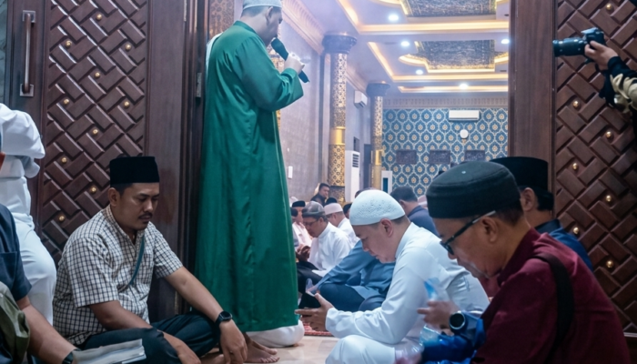 Malam Ke-7 Wafat H. M. Nur Abu Bakar, Habib Hayqal Ajak Jamaah Tinggalkan Jejak Kebaikan