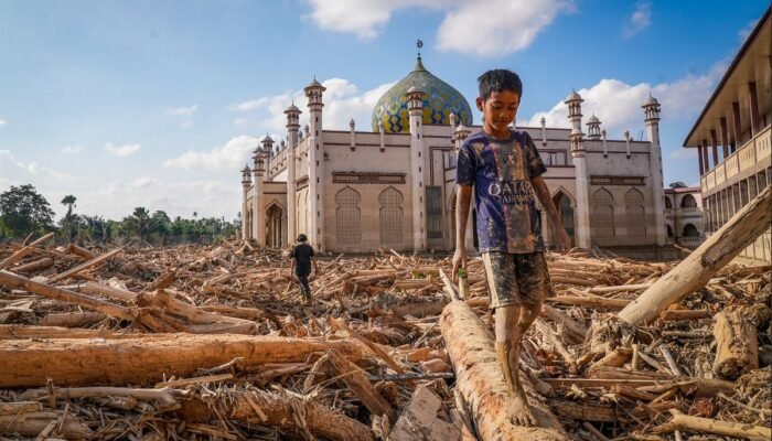 Antara Kebijaksanaan Tuhan dan Manusia Sikapi Keseimbangan Alam
