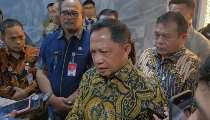 Tito Karnavian Usul Kepala Daerah Berprestasi Dapat Insentif dari PAD, Ini Alasannya