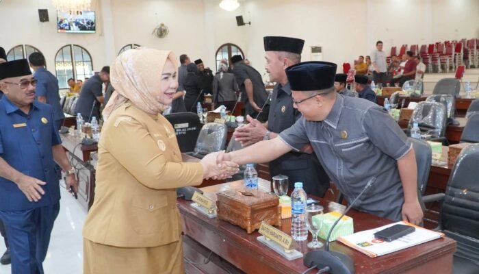 Plt Bupati Langkat Sampaikan Jawaban atas Pandangan Fraksi DPRD, Pembahasan Ranperda Masuk Tahap Pansus
