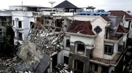 Penampakan rumah yang terdampak ledakan di Komplek Grand Polonia Medan, Kota Medan, Sumatera Utara, Senin (20/7/2026). (ANTARA FOTO/Humas Brimob Polda Sumut)
