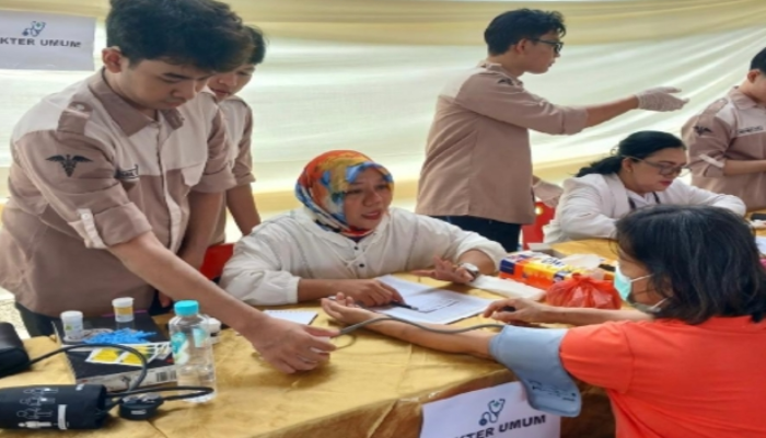 Peran Keluarga Jadi Kunci, Dosen Helvetia Sosialisasikan Pendampingan Lansia Sehat dan Bahagia