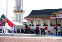 Tak Mau Berteduh, Bobby Nasution dan Forkopimda Sumut Ikut “Panas-panasan” Saat Upacara HUT RI