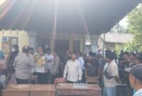 Ratusan Warga Blokir Jalan, Tuntut Jalan Protokol Desa Pematang Cengal Segera Diaspal