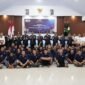 Foto bersama din acara penyerahan remisi HUT Ke-81 RI kepada napi di Rutan Kelas I Tanjung Gusta Medan. (foto: dokumen Rutan Tanjung Gusta Medan)
