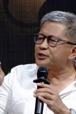 Rocky Gerung Soroti Gugatan Gibran di MK: Jika Dikabulkan, Bisa Picu Krisis Politik