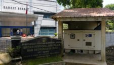 Kolase foto kantor Samsat Stabat dan Genset Samsat Stabat, Sabtu (5/9). Foto: Tim Langkatoday.com