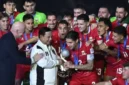 Presiden Prabowo didampingi Presiden FIFA Serahkan trofi FIFA ASEAN Cup 2026 kepada Timnas Indonesia Sumber: ANTARA FOTO/M Risyal Hidayat/sgd
