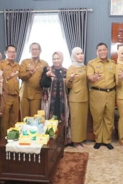 Tiorita Dukung 5 Hari Sekolah, Tekankan Pendidikan Karakter dan Peran Orang Tua