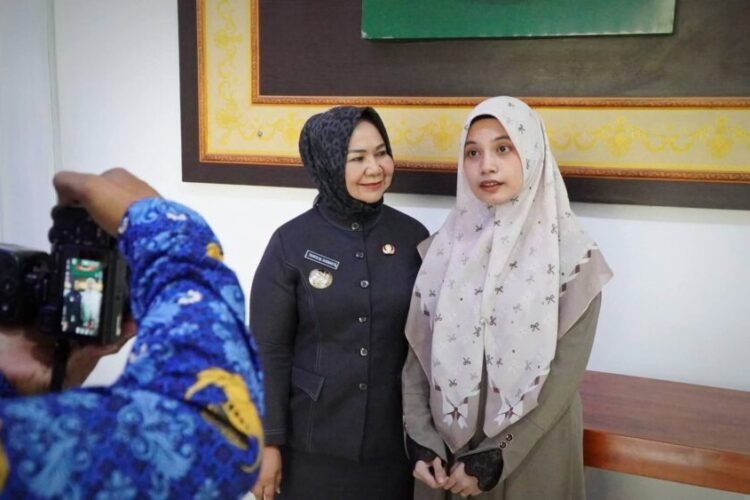 Vina dari Langkat Kuliah ke Al-Azhar Mesir, Pemkab Beri Bantuan Rp35 Juta